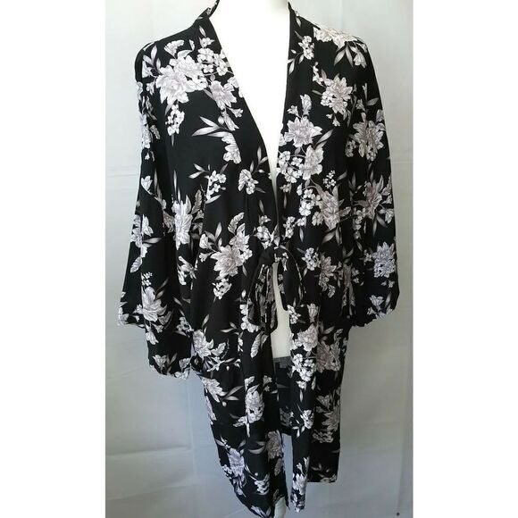 New Spiritual Gangster Maya Tie Front Kimono Robe Pockets Black Floral One Size - Picture 2 of 12